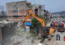 फिर्के खोलाको अतिक्रमण हटाउन पोखरा महानगरको अभियान तीव्र